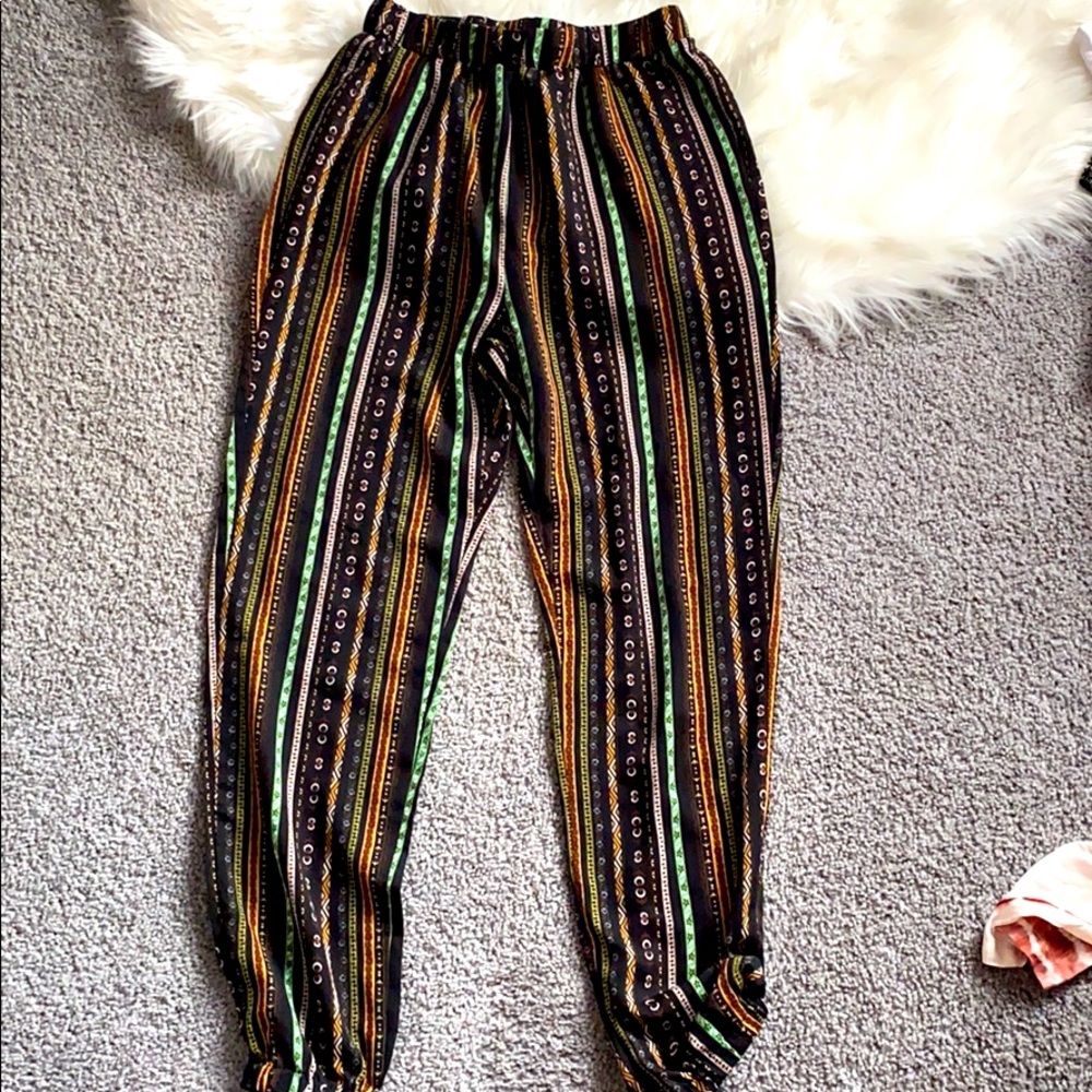 Size small loose and flowy pants